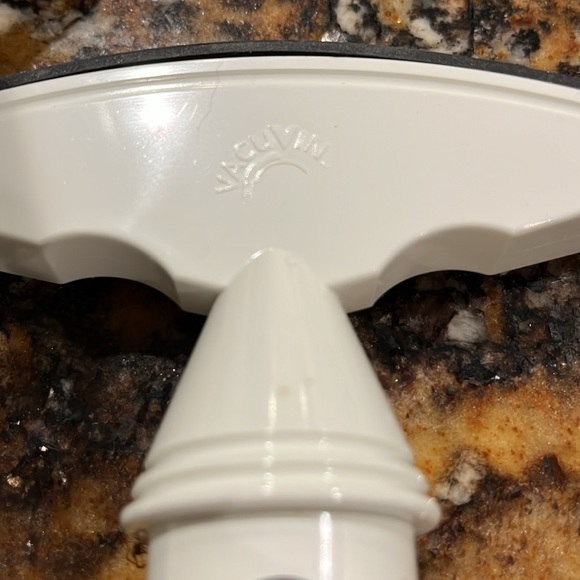 Pineapple slicer by Vacuvin innovations - Picture 4 of 6